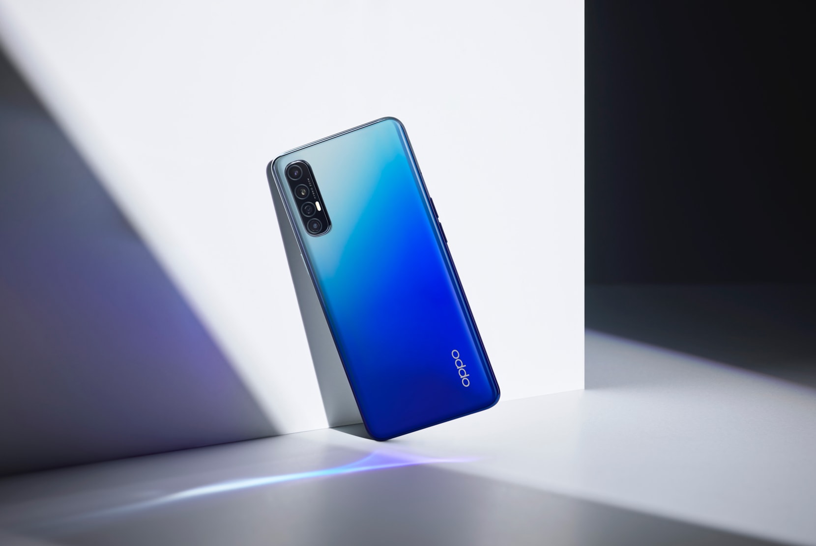 Hands On With The Oppo Reno 10x Zoom And Reno Standard Edition Updated Hardwarezone Com Sg