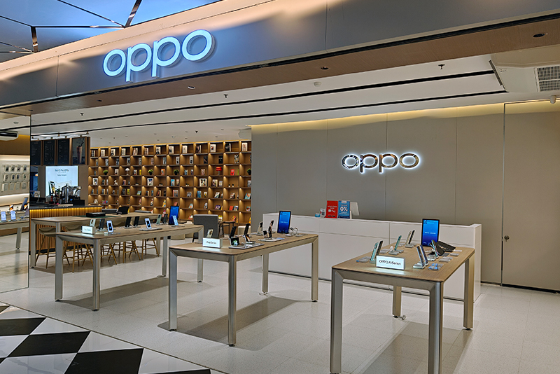 OPPO Experience Store Hadir di Cilandak Town Square
