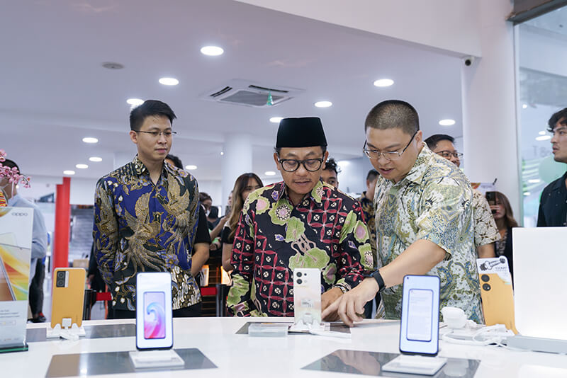 OPPO hadirkan eXperience Store Terbesar di Kota Malang | OPPO Indonesia