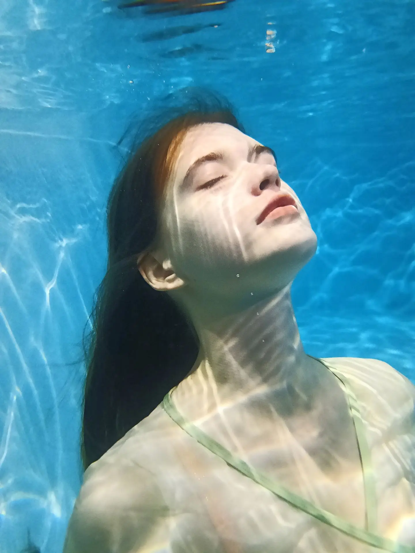 OPPO A6 Pro 5G ถ่ายภาพใต้น้ำ 1