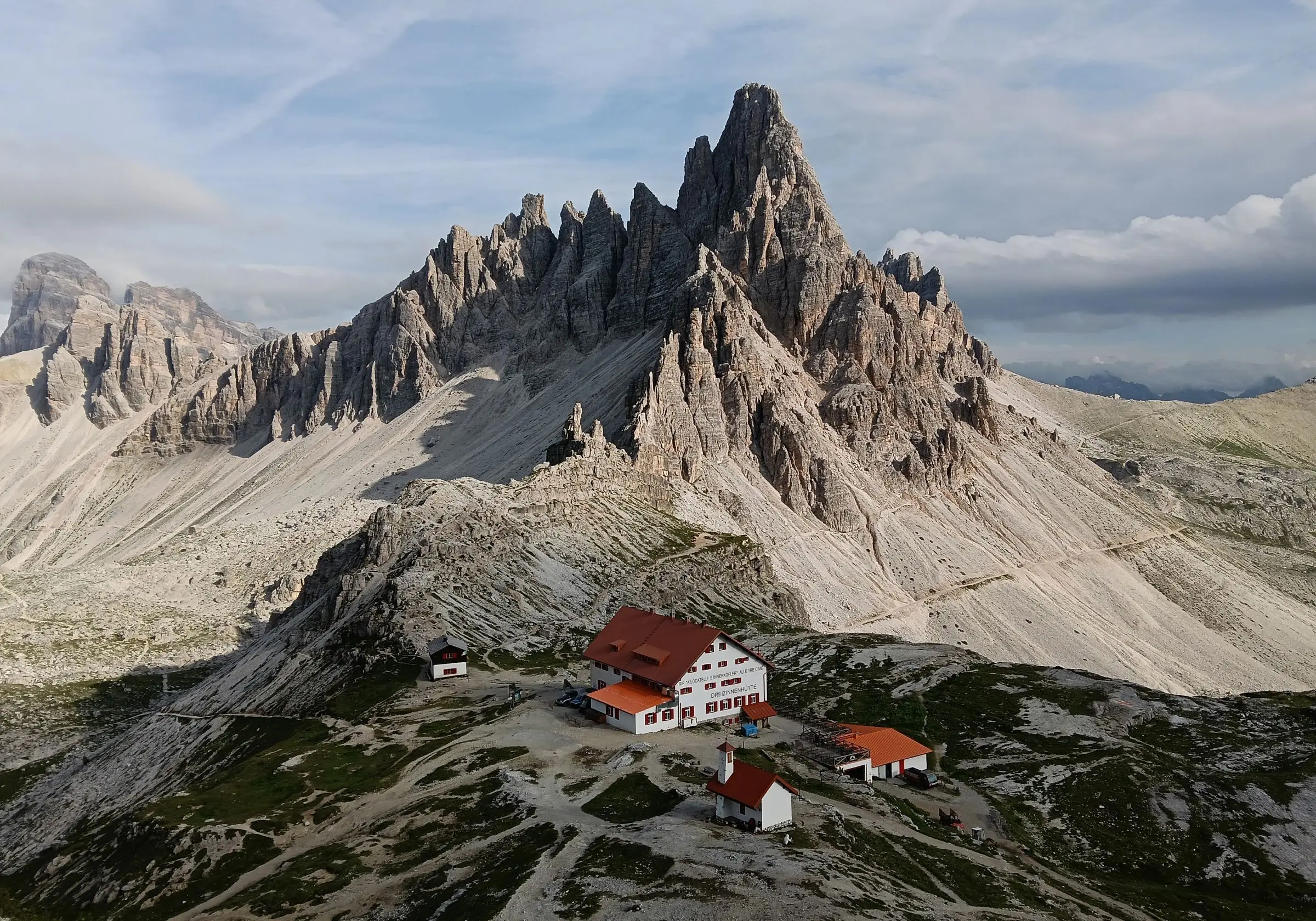 OPPO A6 Pro 5G กล้องคมชัดพิเศษ 50 MP