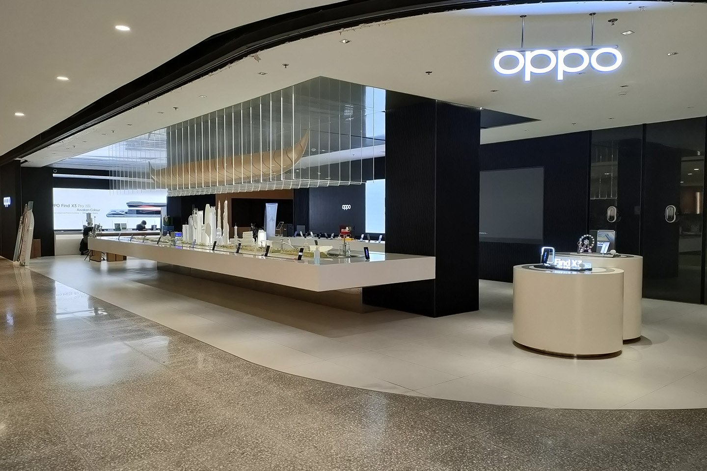 OPPO Brand Shop มาร์เก็ตวิลเลจรังสิต