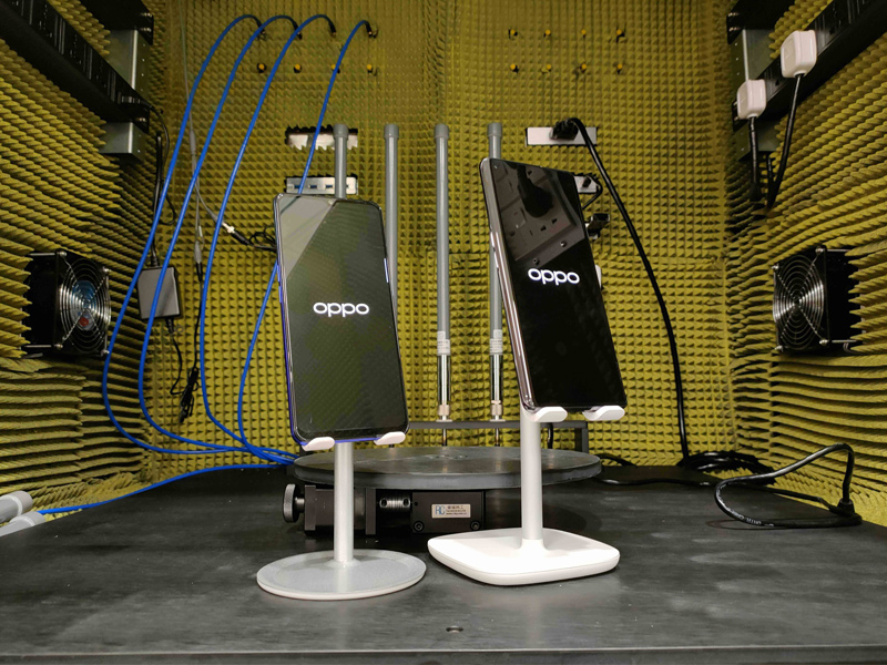 5G-смартфони OPPO Find X2 Pro та ОРРО Reno3 5G тестують продуктивність 5G SA в лабораторії OPPO